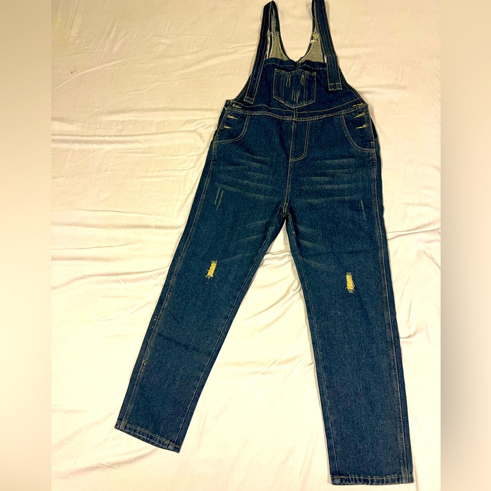 Size 2xl bib jeans- fits like a 16